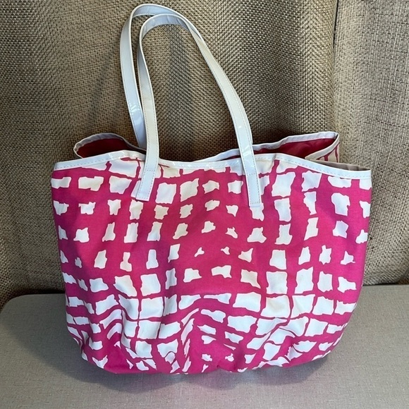 Saks Fifth Avenue Handbags - Saks Fifth Avenue Tote